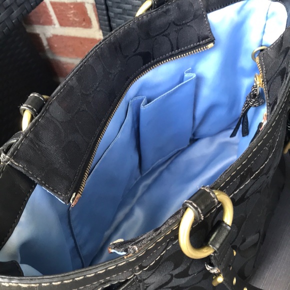 Coach Purse - Picture 5 of 6